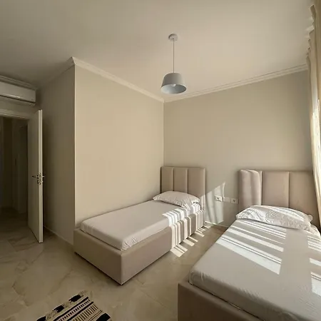 Klevi Apartament Saranda