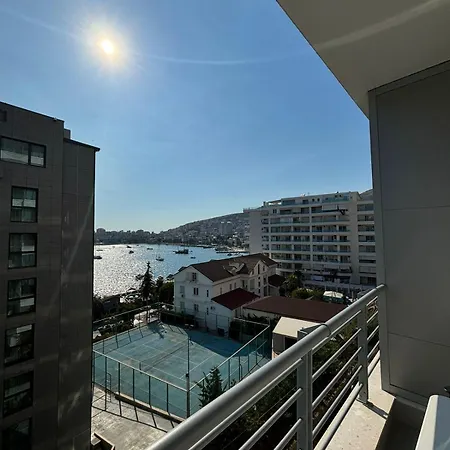 Apartament Klevi *